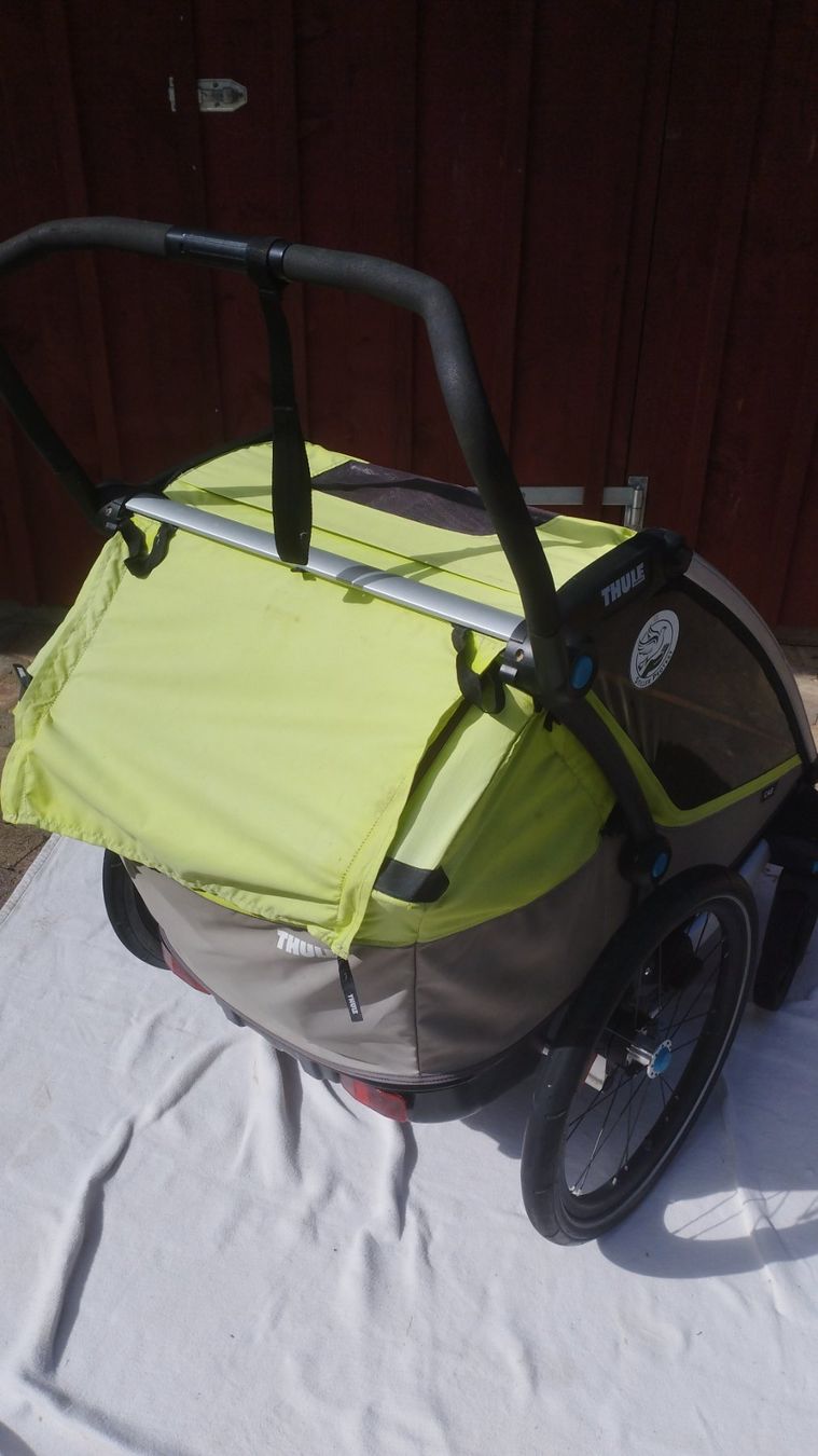 Thule Rimorchi: Thule Chariot Cab Veloanhänger 2 – Usato da Wald ZH venduto da besivonbesmer 2