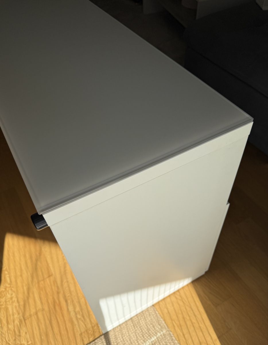 Ikea TV Möbel: TV Lowboard weiss Glasfront – Gebraucht aus Schlieren von sav_vx2b 3