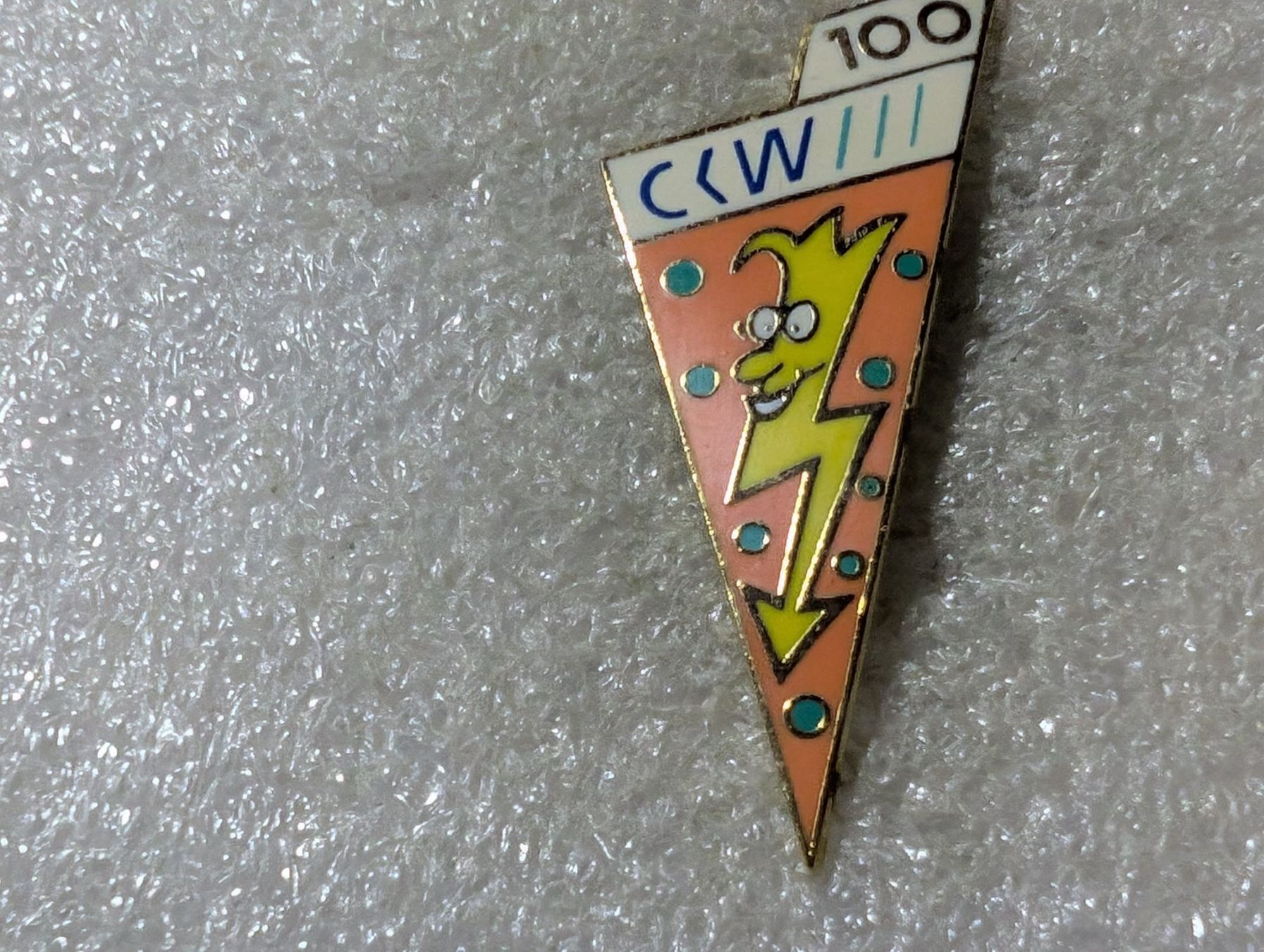 Placchette & Badge: Ansteckpin 143: ckw – Usato da Oppligen venduto da Pin-Fall-Shop