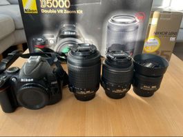 Nikon D5000 DSLR + 18–55mm DX + 35mm f/1.8 | OVP | Filterkit