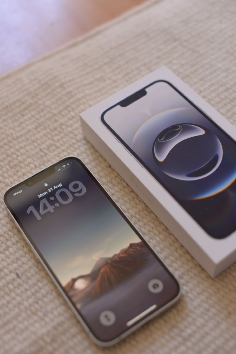Apple Handys / Smartphones: Iphone 16e – Gebraucht aus Bern von wisemagpie 7