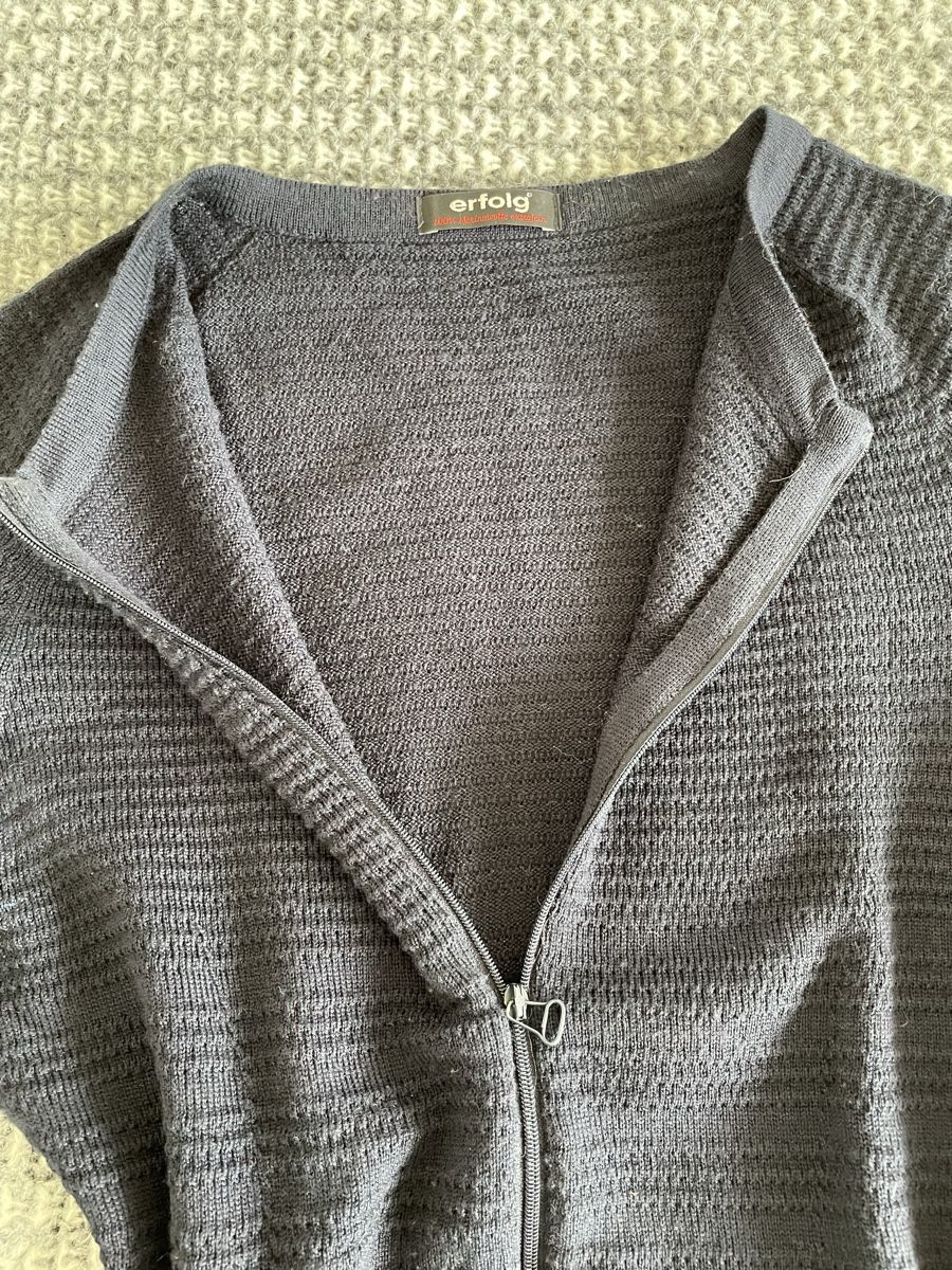 Giacche: Erfolg Merino-Strickjacke, S – Usato da Zürich venduto da Punkt... 5