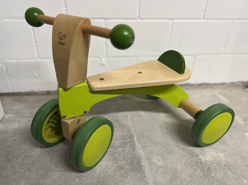 Hape Veicoli per bambini: Hape Rutschrad aus Holz – Usato da Schneisingen venduto da FaNa