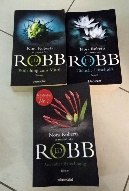 Libri: J.D. Robb Thriller-Set: Einladung, Unschuld, Berechnung! – Usato da Wetzikon ZH venduto da strubeli024