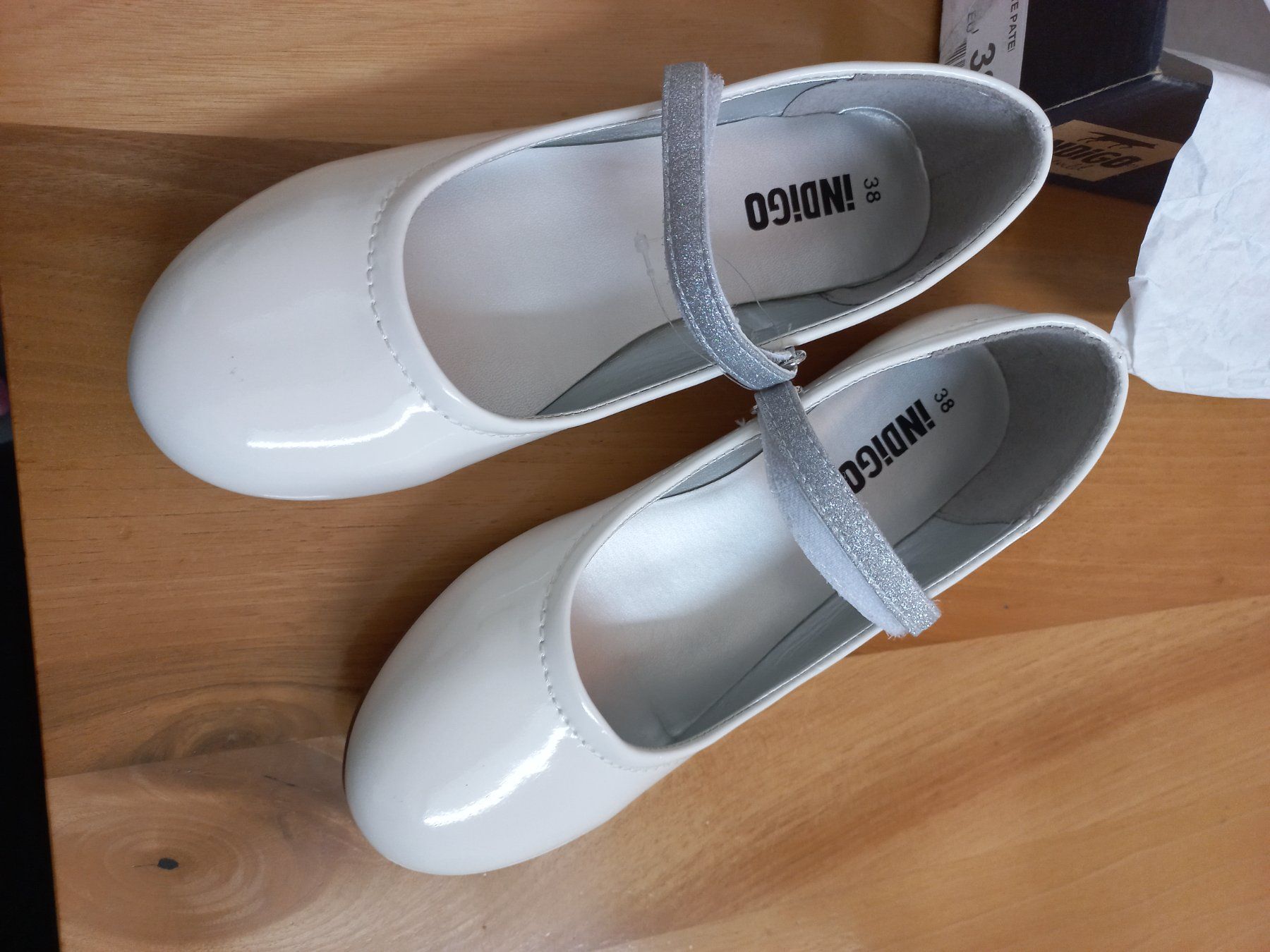 Scarpe per ragazze: Neuer Ballerina gr. 38 – Usato da Muri AG venduto da Bufr