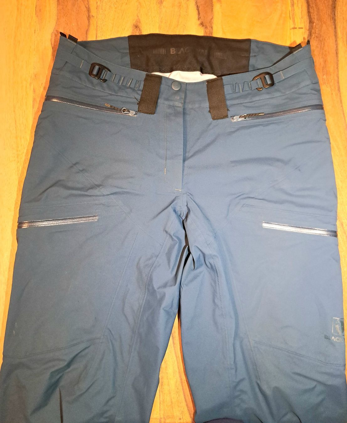 Pantaloni: Black Yack damen Hose – Usato da Grächen venduto da ef5_5yr9 5