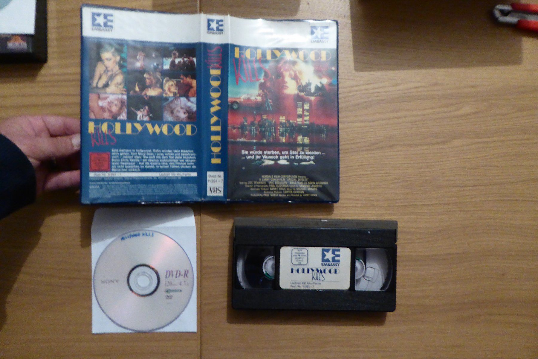 Tutti i VHS: VHS Hollywood kills mit Backup DVD – Usato da Allschwil venduto da Summelsarium