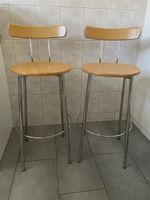 2 Barhocker / Küchenstühle aus Holz und Metall