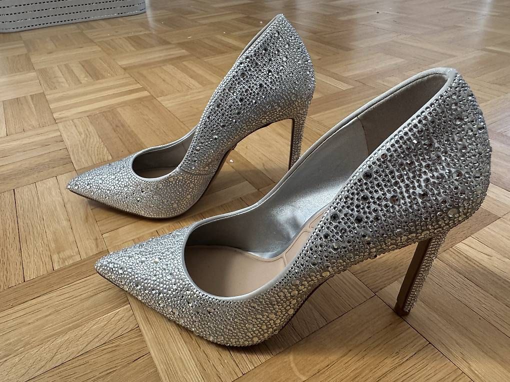 Aldo Scarpe da donna: ALDO Pumps silber mit Strasssteinen – Usato da Ettingen venduto da ber_2ctq 2