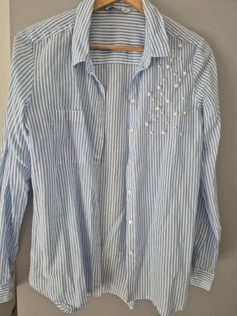 Damen Bluse ONLY gestreift Grösse 36 mit Perlen