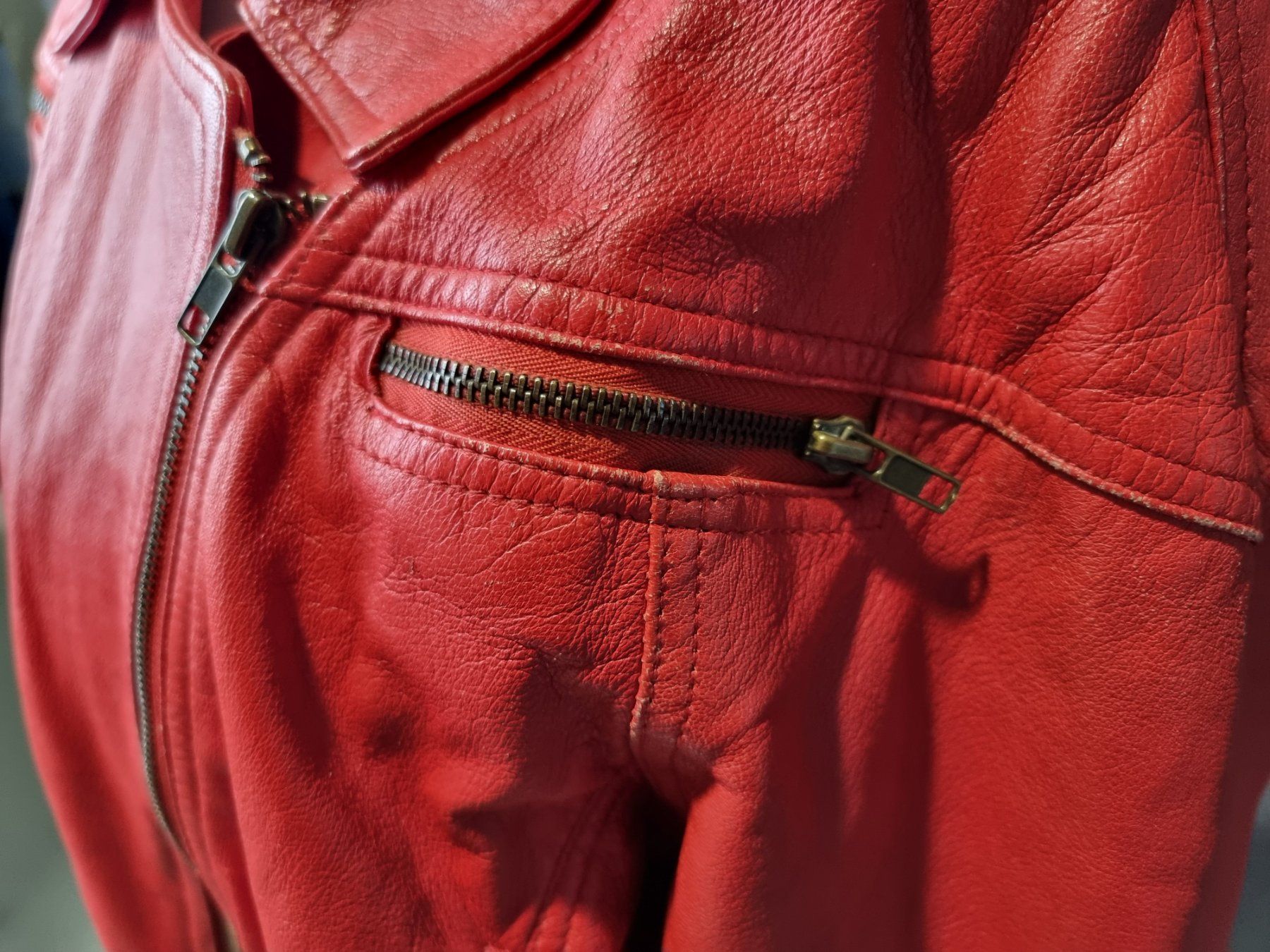 Giacche: rote Lederjacke – Usato da Urtenen-Schönbühl venduto da Restwert_Schoenbuehl 6