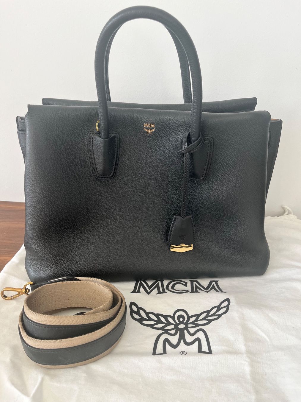 Mcm Borse da donna: MCM Milla schwarz medium - wie neu – Nuovo (secondo la descrizione) da Diepoldsau venduto da Soleil0425