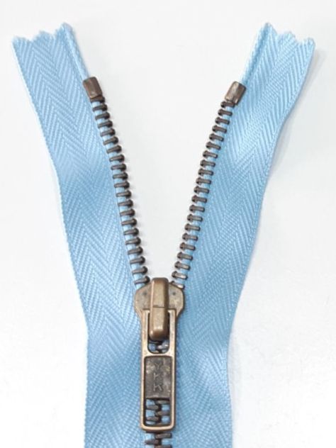 Tessuti: Reißverschluss 14 cm -  Fermeture éclair 14 cm – Nuovo (secondo la descrizione) da Savagnier venduto da Marderuth