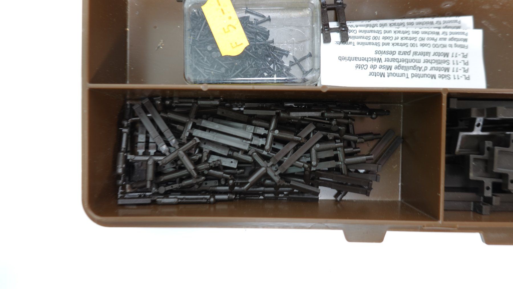 Modellini di ferrovie: e67 Bemo Peco Ersatzteile Konvolut / Bastelware – Usato da Thun venduto da evinka_gmbh 5