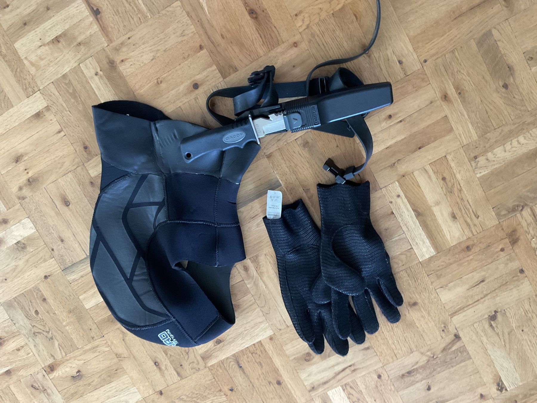 Mute per immersioni: Tauch Zubehör – Usato da Zürich venduto da Luciateresa