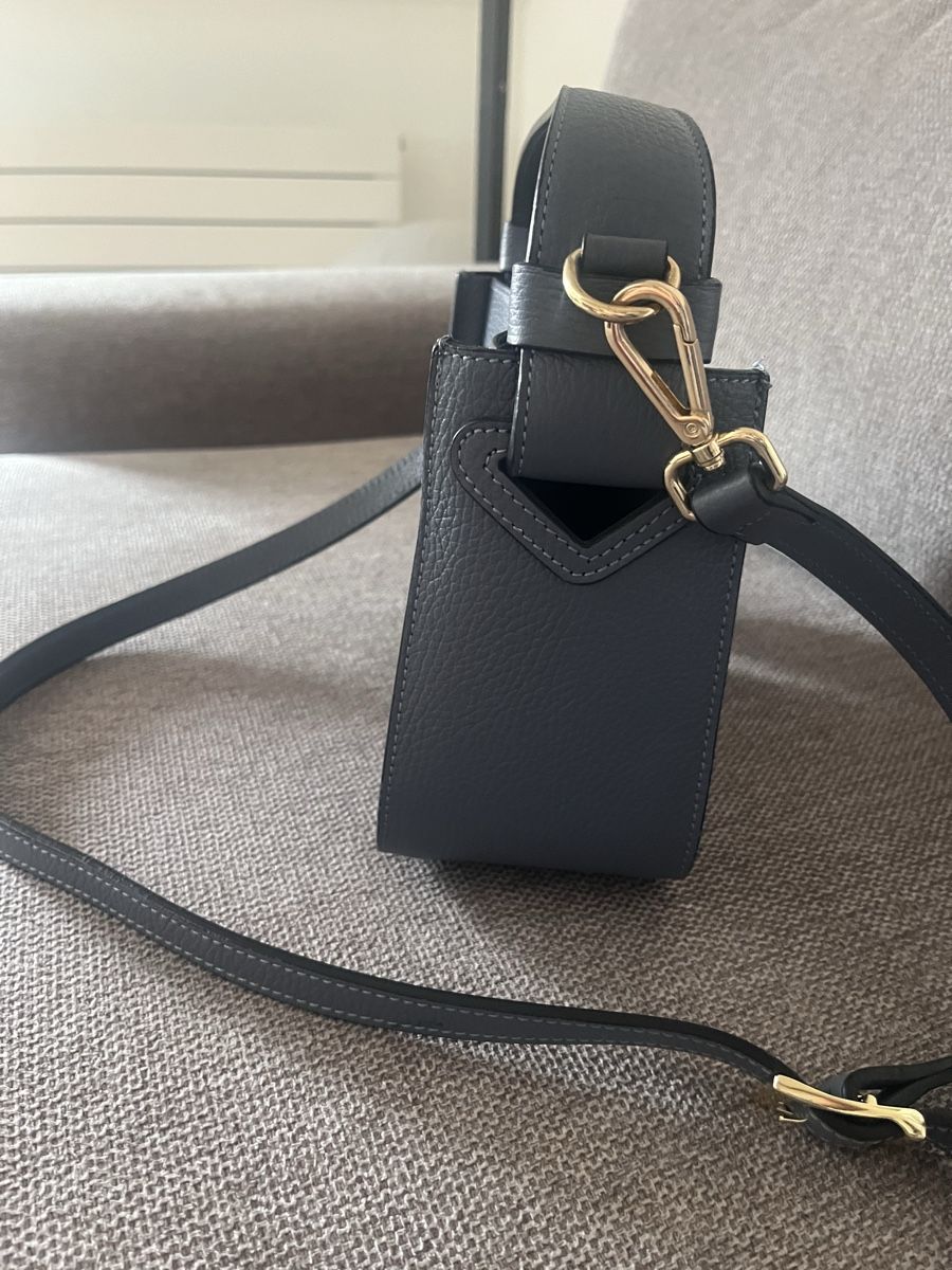 Taschen für Damen: Blue petrol leather shoulderbag – Gebraucht aus Lausanne von Chika_Tetsu 1
