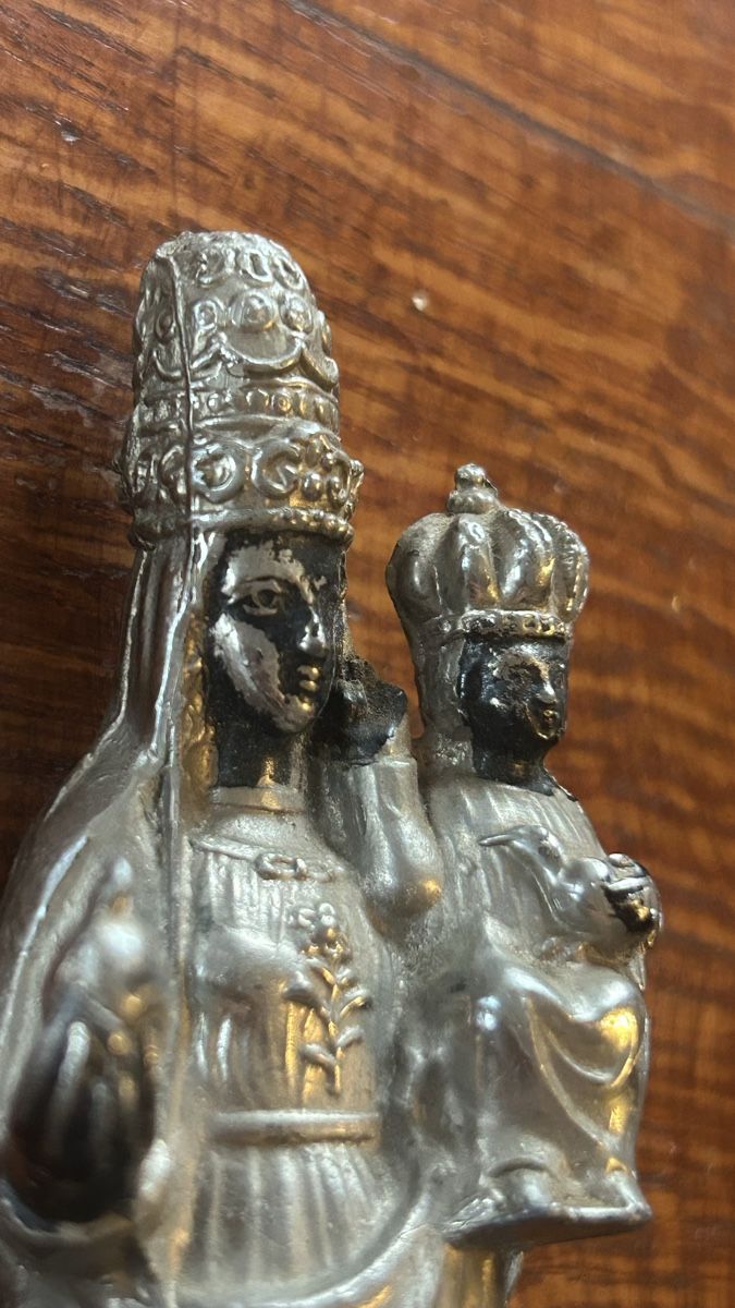Skulpturen & Statuen: Statuette schwarze Madonna von Oropa – Gebraucht aus Riedholz von Frettchen63