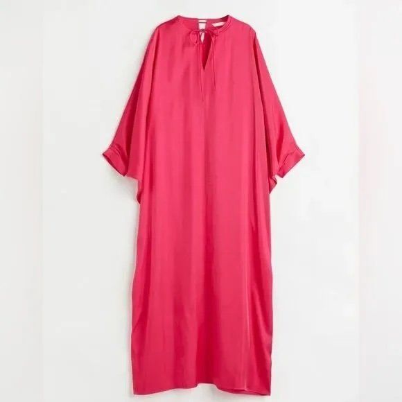 H&M Vestiti: Robe caftan rose "pink" en viscose H&M édition limitée S – Nuovo (secondo la descrizione) da Granges (Veveyse) venduto da Hey-ya 1