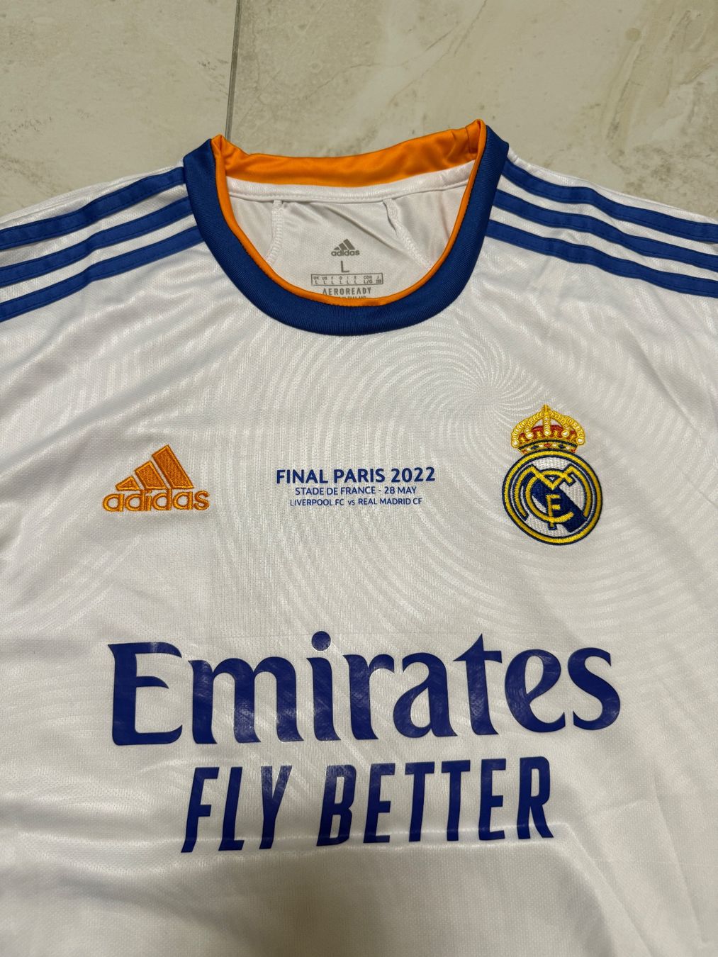 Canottiere & Pantaloni: Real Madrid Trikot Benzema #9 – Nuovo (secondo la descrizione) da Bronschhofen venduto da leo_99hp 2