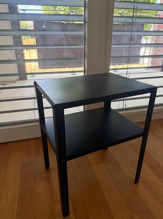 Tische: Ikea KNARREVIK – Gebraucht aus Döttingen von mon_7qmc