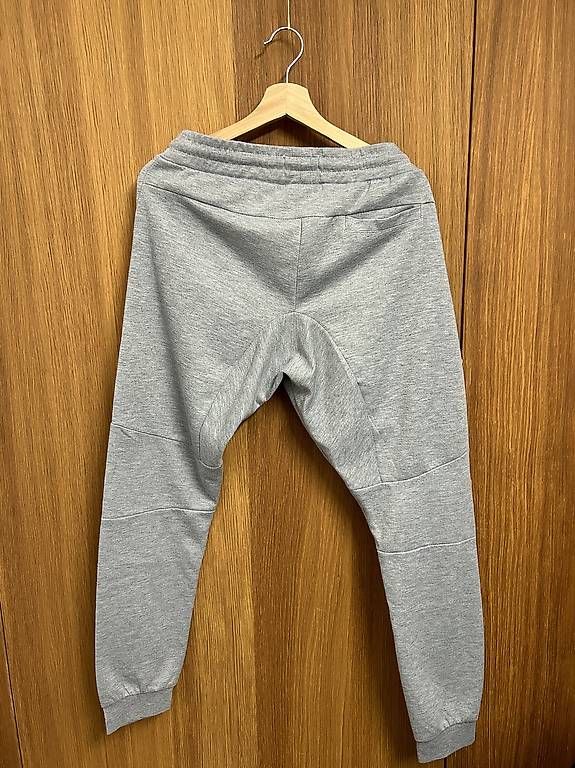 Hosen: graue Trainerhose – Gebraucht aus Gais von T_iziana 1