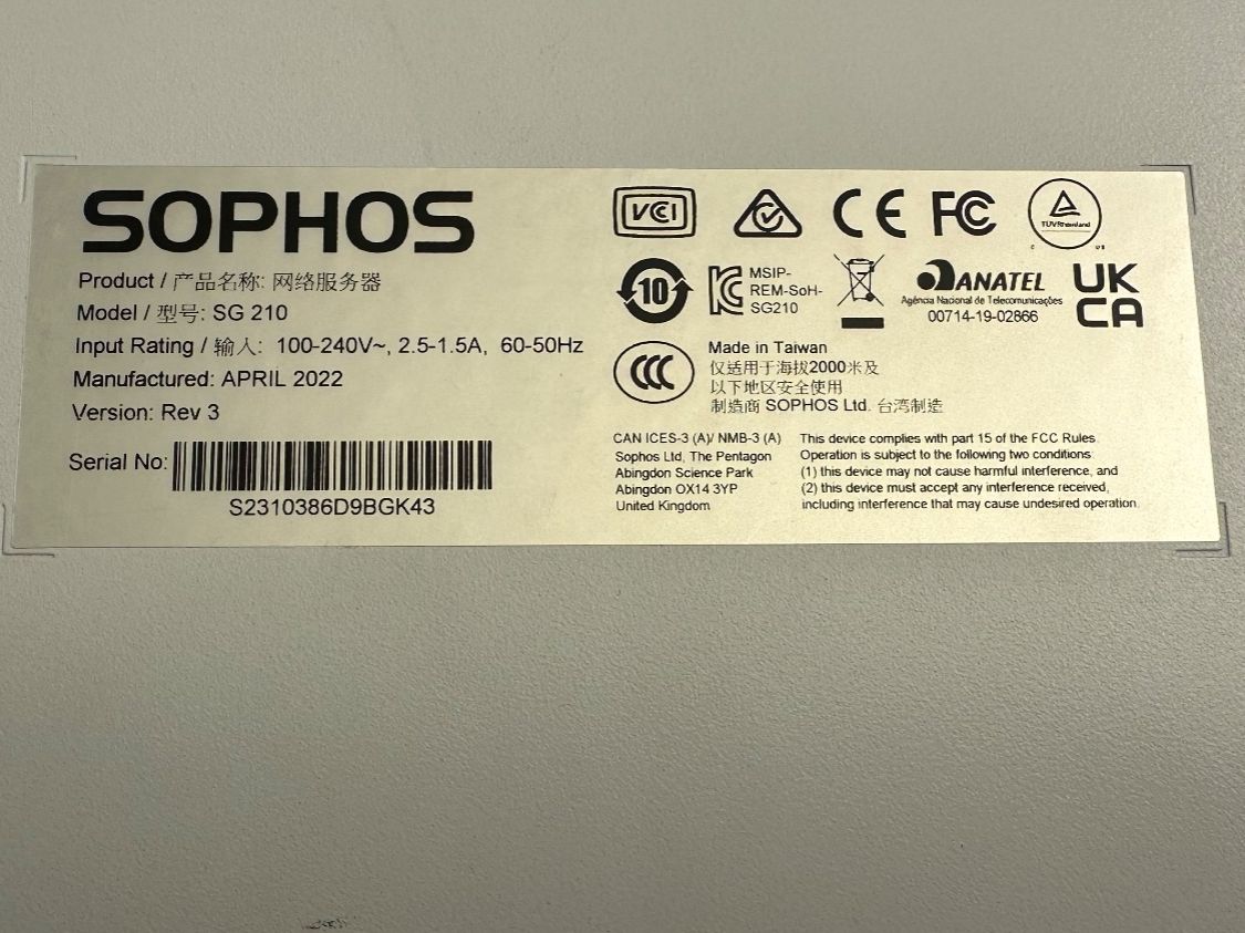 Sophos Firewall: Firewall Sophos SG210 – Gebraucht aus Aarau von DataShop-Aarau 4