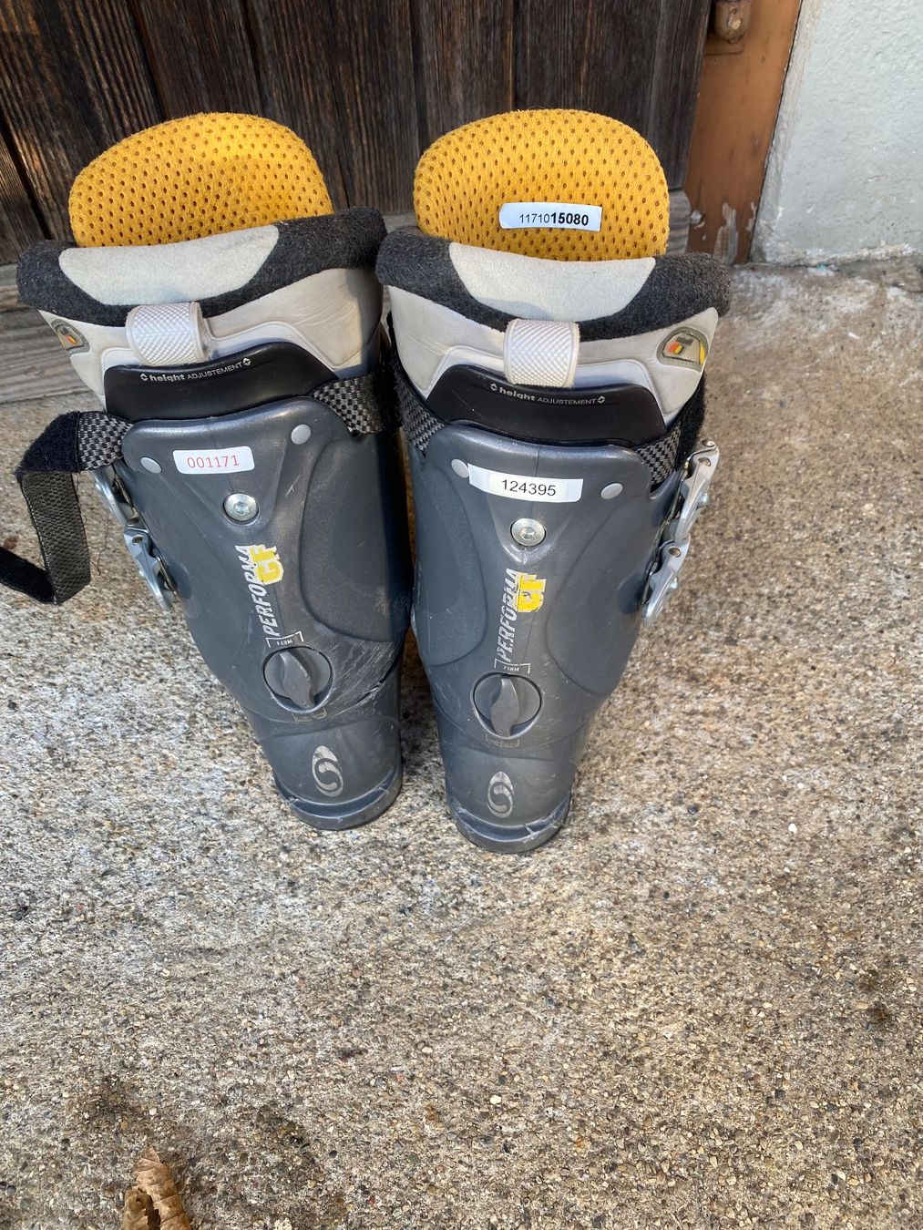 Tecnica Scarpe da donna: Damen Skischuhe, Grösse 38 – Usato da Hornussen venduto da bialystok 1