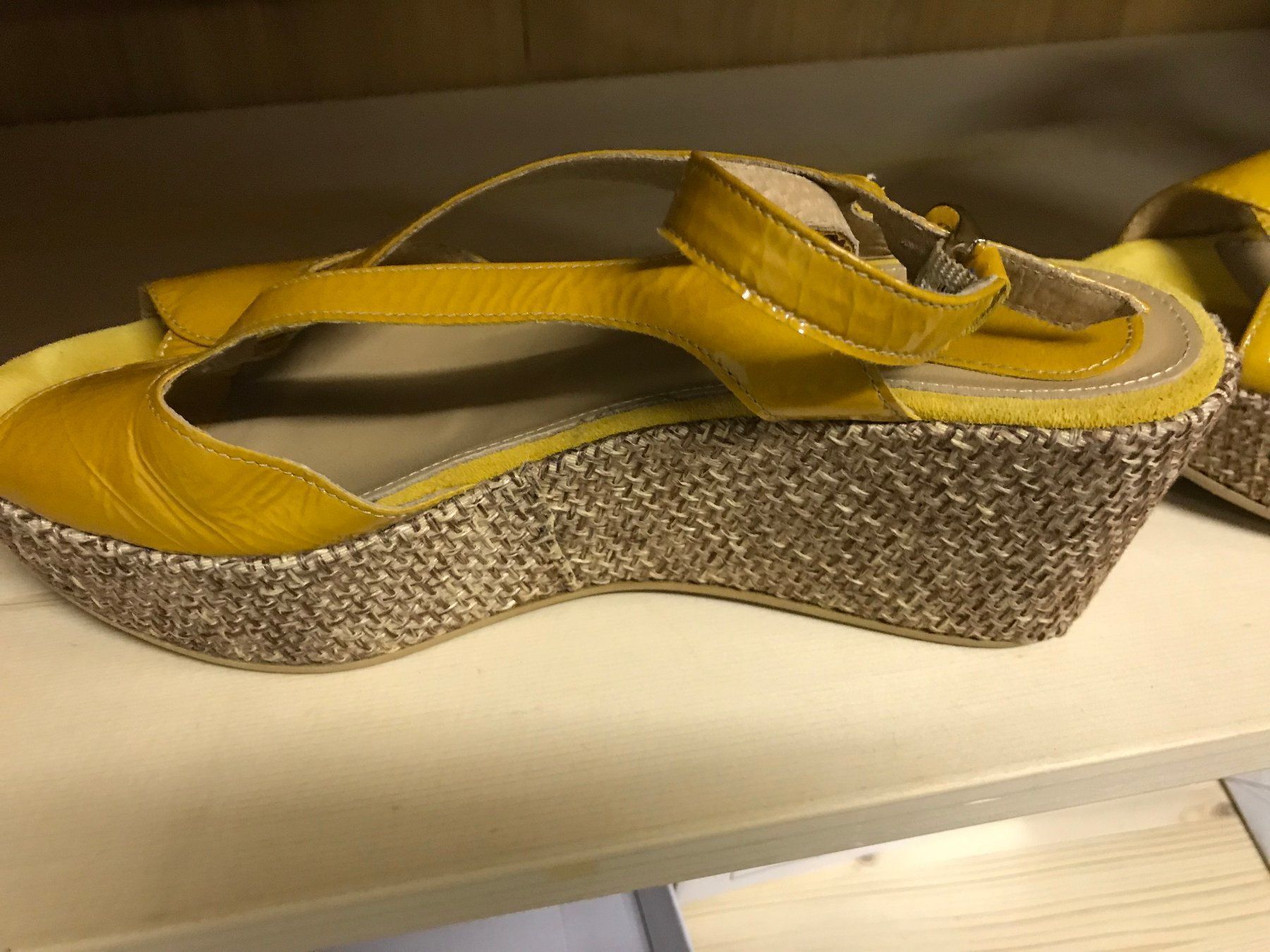Scarpe da donna: Sommerschuhe Gr. 38 – Usato da Zumikon venduto da Uranus88 1