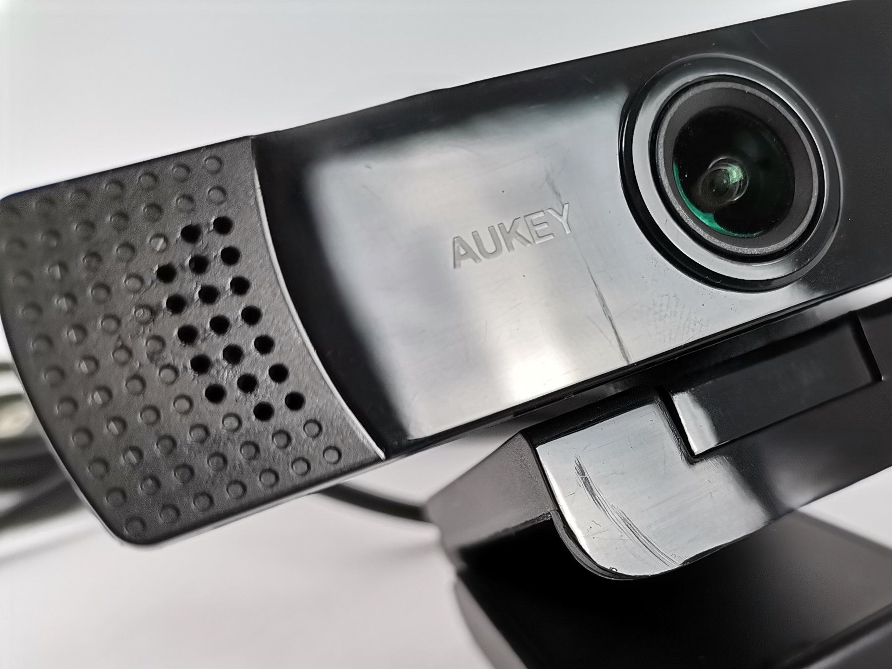 Aukey Webcam: AUKEY PC-LM1E Webcam – Usato da Schaffhausen venduto da Restwert_SH 3