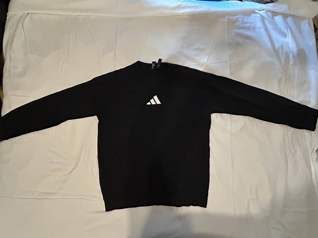 Adidas Pulls & Sweat-shirts: Adidas Pullover – D'occasion à oberdiessbach par nicoornella08