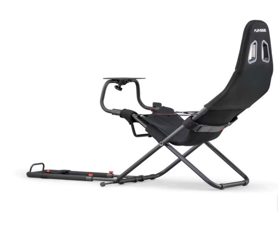 Playseat Chaises: Gamestuhl mit Driving Force Racing Lenkrad – Neuf (Voir description) à Diepoldsau par bis_c7qp