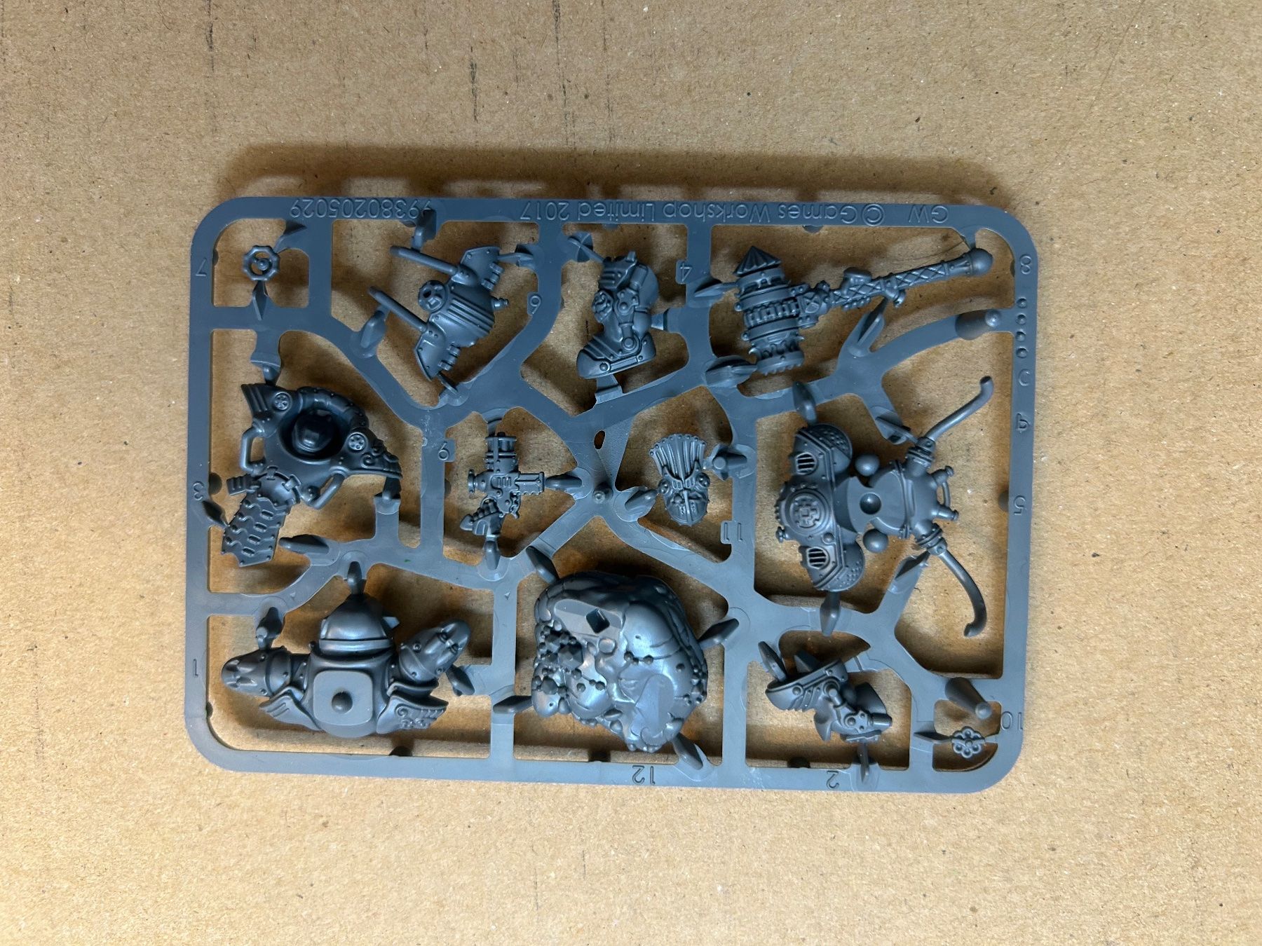 Kit di modellismo & Modellini statici: Warhammer AOS Arkanaut Admiral – Usato da Le Brassus venduto da Hollywood_gni