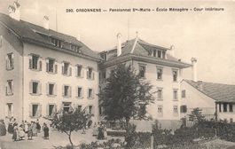 Orsonnens pensionnat Ste Marie  Ecole Ménagère cour intérieu