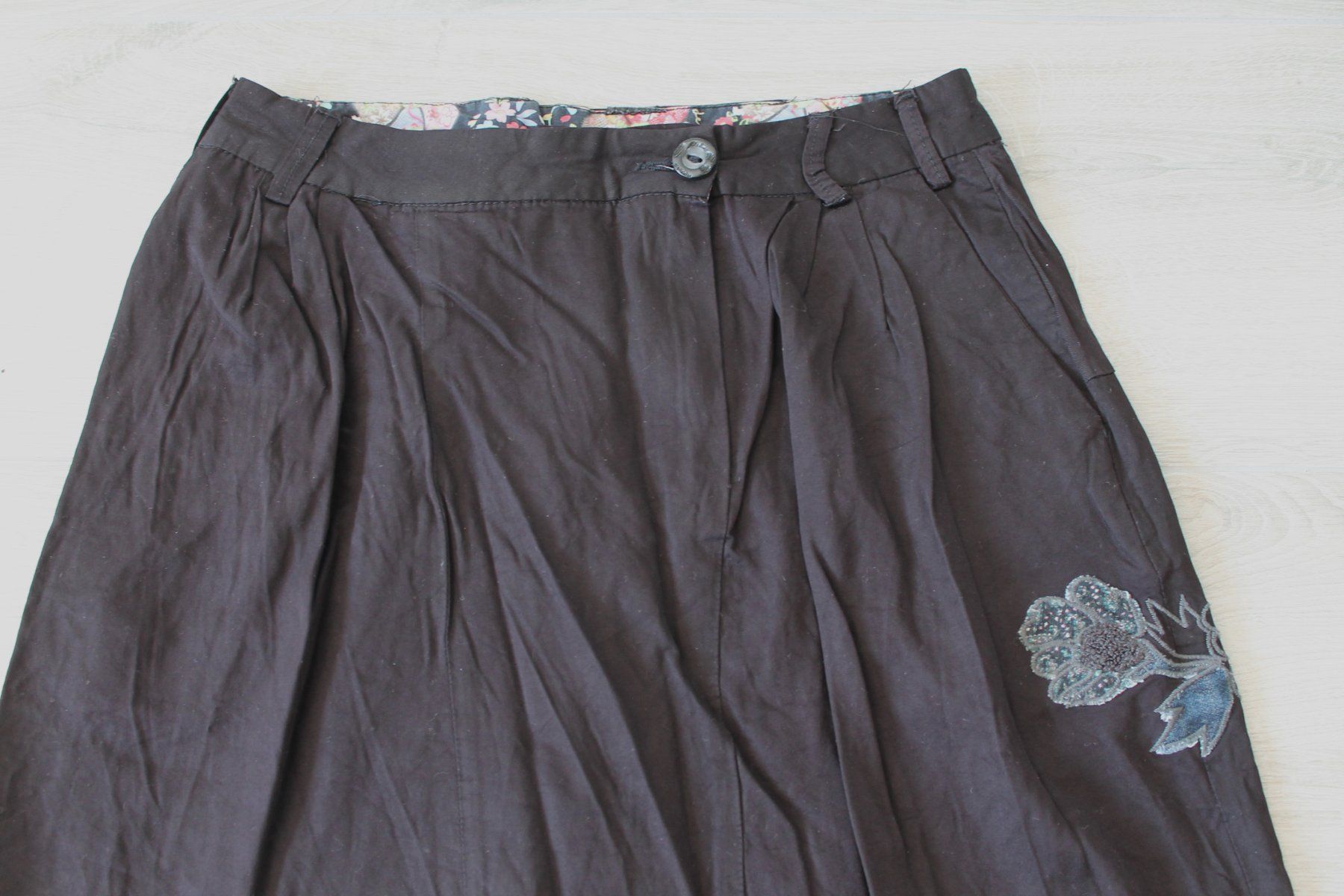 Desigual Hosen: Pantalon DESIGUAL taille M – Gebraucht aus Chez-le-Bart von jasse 1