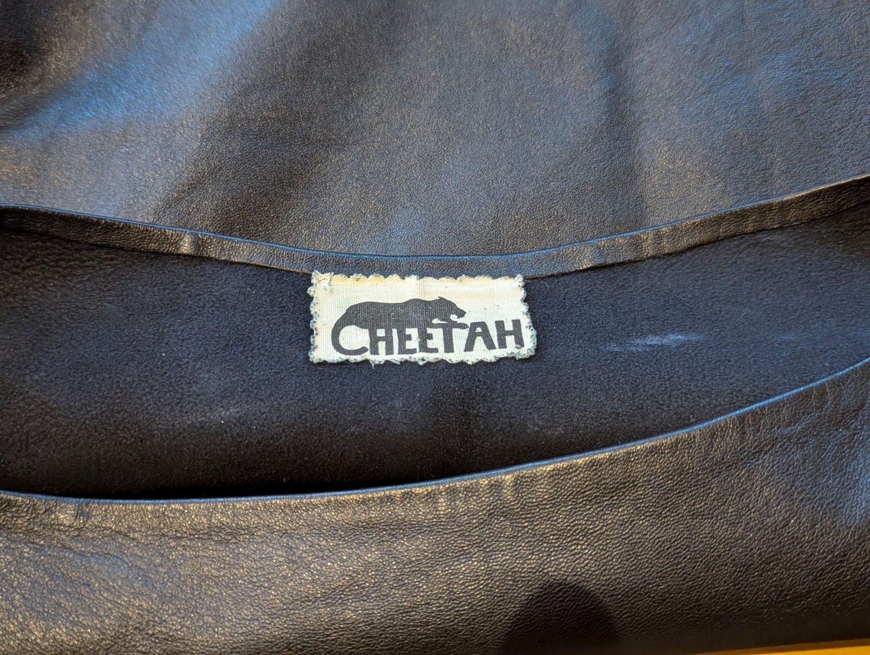 Chemisiers: Leder Bluse – D'occasion à Unterengstringen par Olifant4 1
