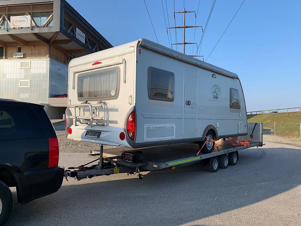 Veicoli da campeggio: Wohnwagen Transport / Entsorgung – Usato da Stettfurt venduto da wowaweg 3