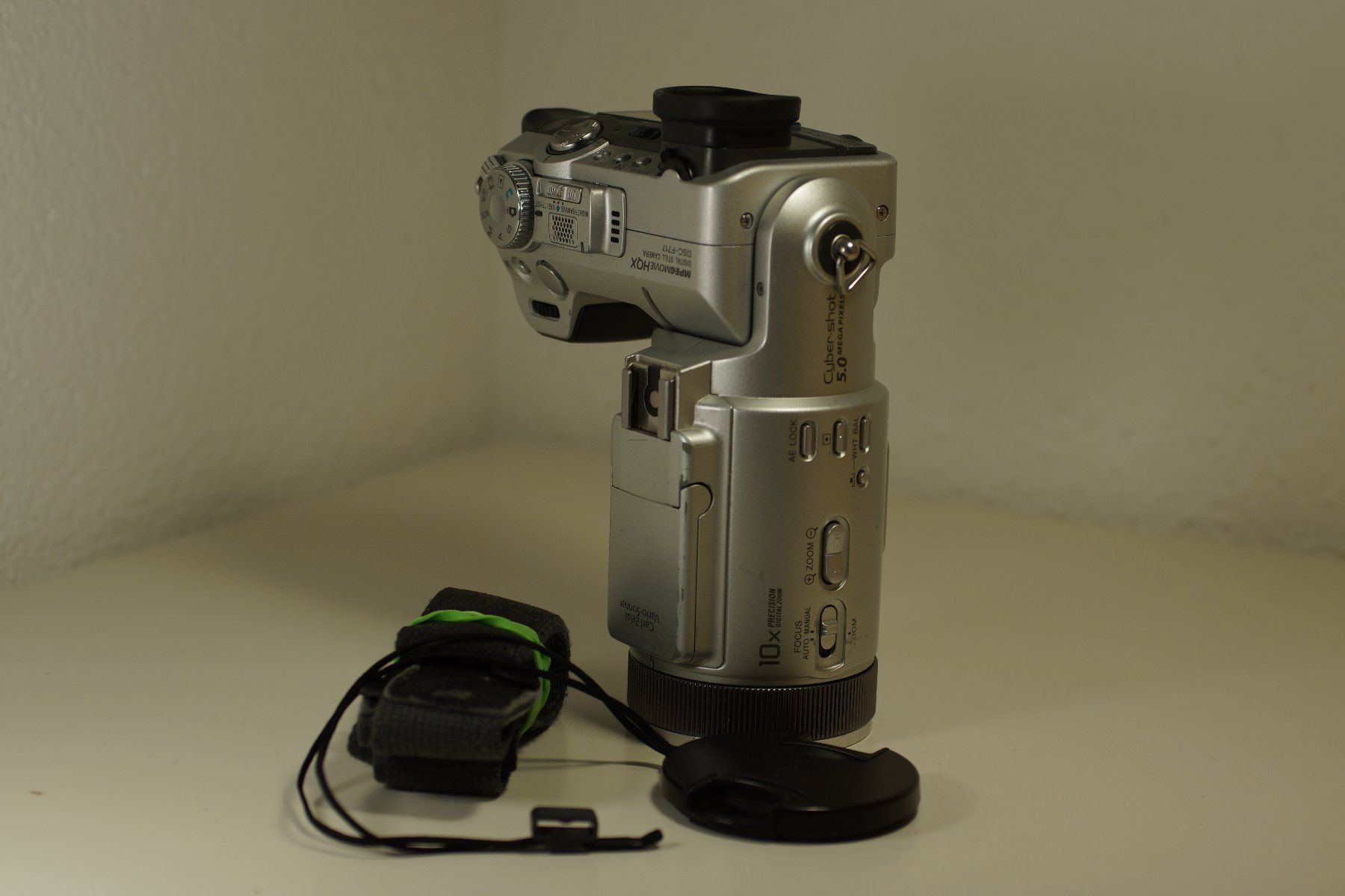 Sony Kamera: Sony DSC-F717 For Parts – Defekt aus Wetzikon ZH von ChrimsChrams 5