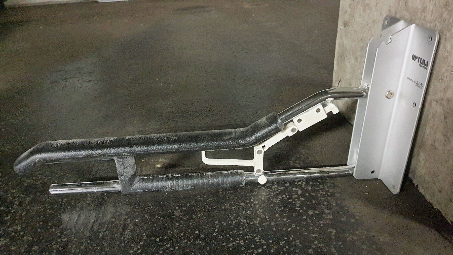 Geländer: Klappbarer Haltegriff Optima – Gebraucht aus Bern von yourseller