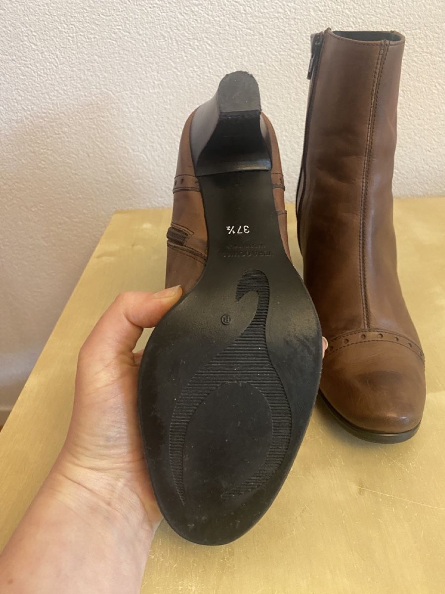 Scarpe da donna: Lederstiefeletten FERRI Gr. 37.5 Braun – Usato da Muensingen venduto da drleevsy 2