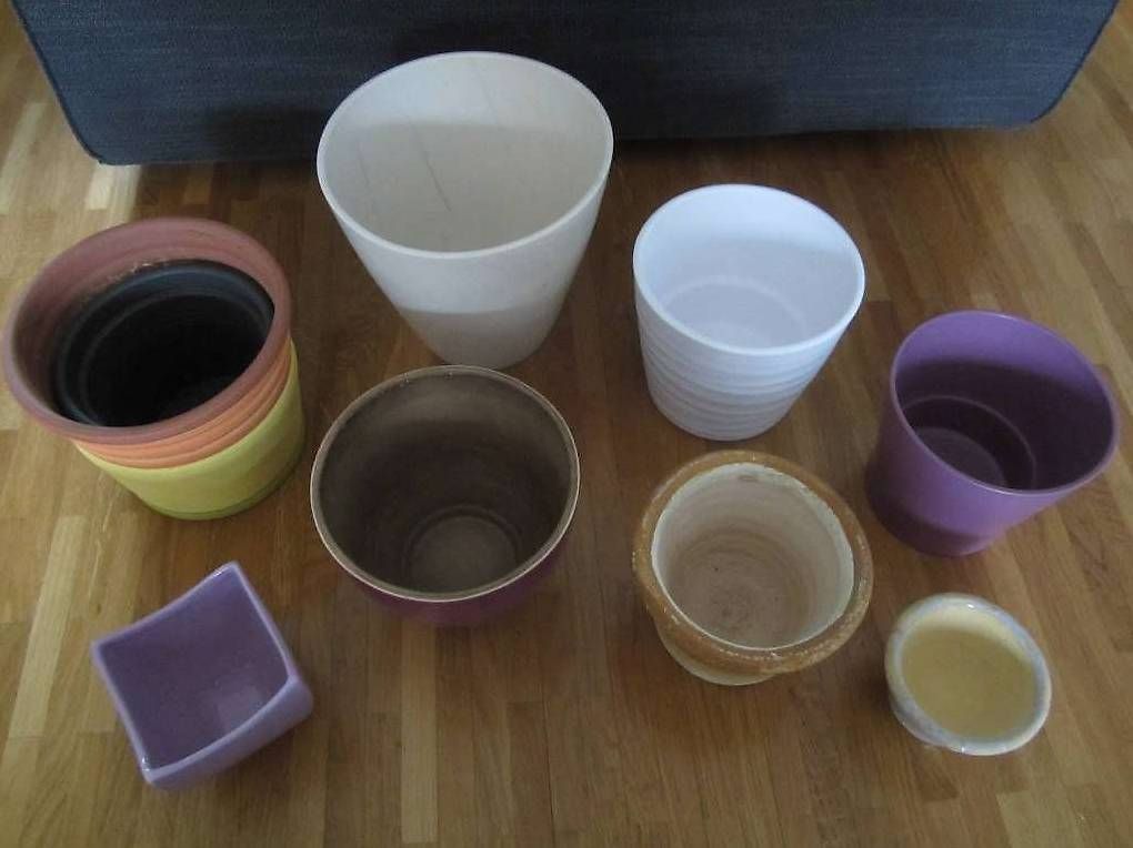 Blumentöpfe: Lot de 8 jolis cache-pots : selon photos – Gebraucht aus Lausanne von lae_w2zr 1