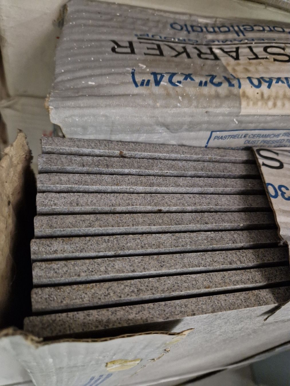 Rivestimenti per pavimenti: 18 Keramikplatten, Fliesen 30x60 – Nuovo (secondo la descrizione) da Henau venduto da ale_bc8n 1