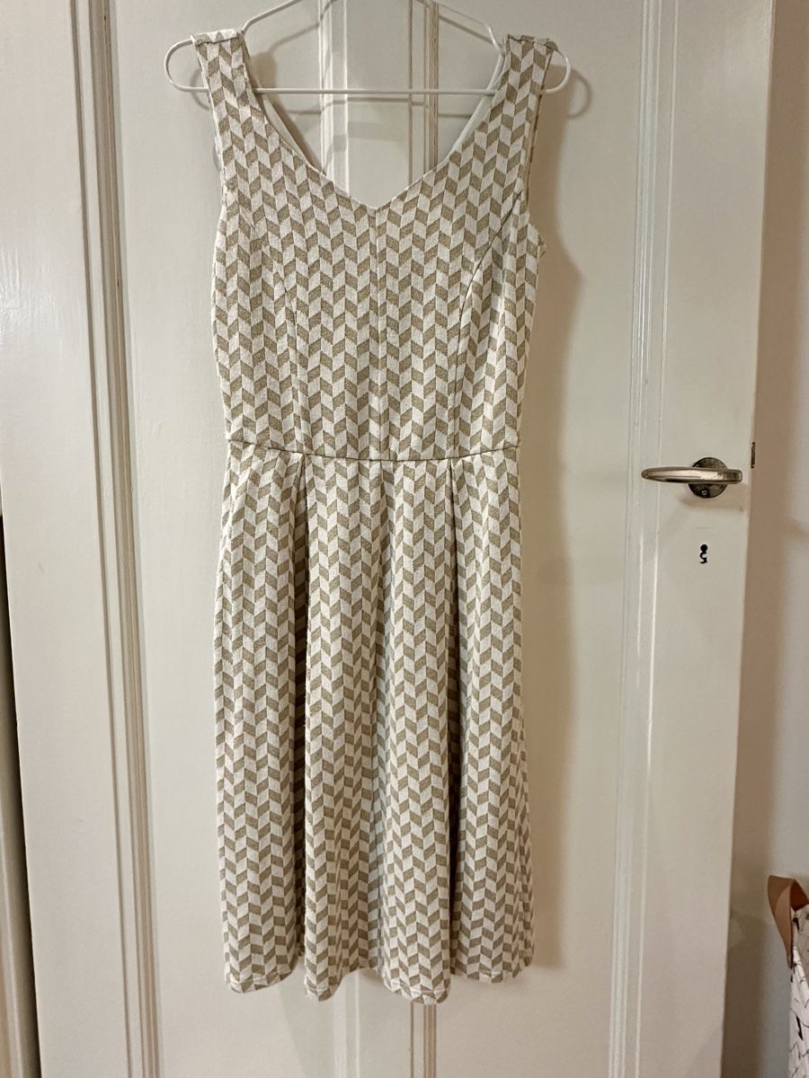 Kleider: Max&Co dress white-beige size S  – Gebraucht aus Genève von gra_xlk7
