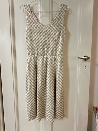 Max&Co dress white-beige size S 