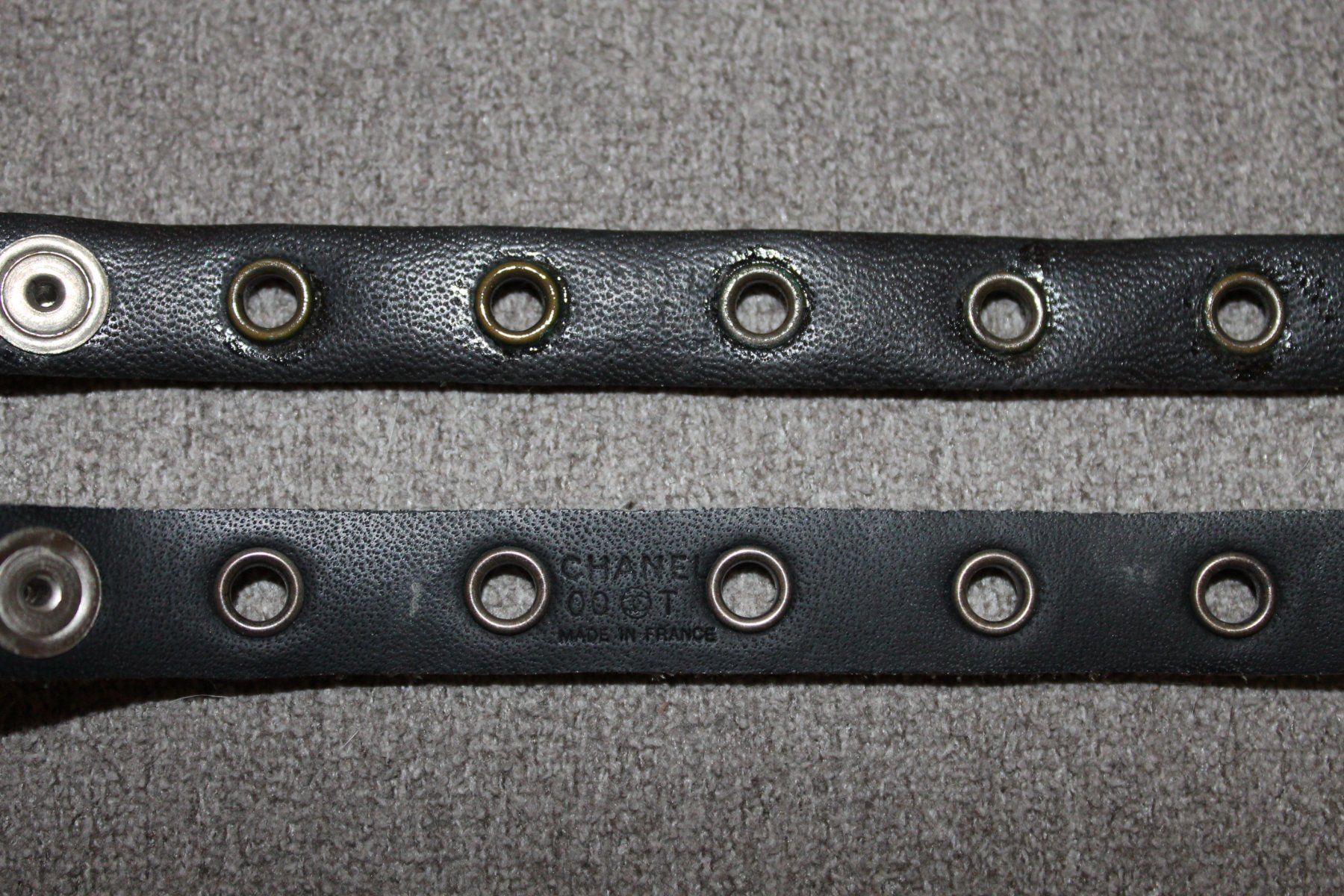 Chanel Armbänder & -reifen: CHANEL Python Leder Armband Armreif CC Logo – Gebraucht aus Wängi von Pambola 9