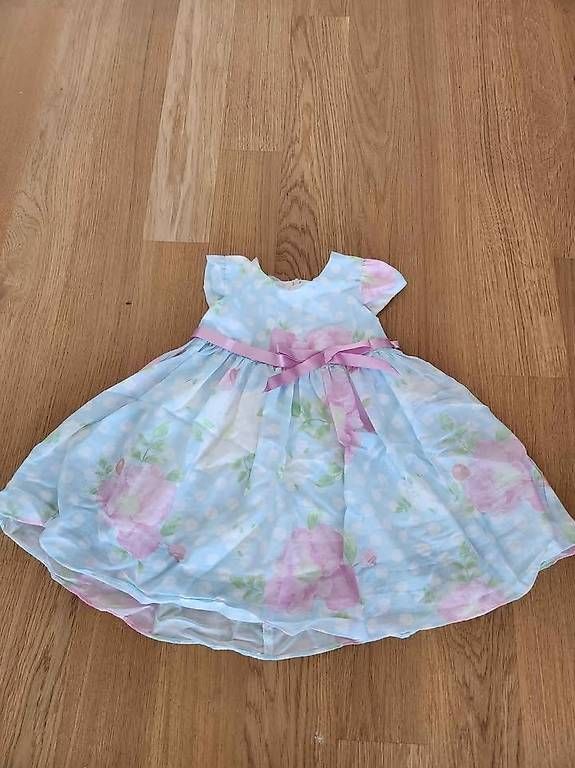 Kleider & Röcke: Kleid in Grösse 98/100 – Gebraucht aus Winterthur von kyubi