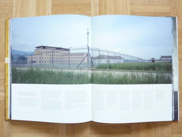 Libri: Buch HINTER GITTERN – Nuovo (secondo la descrizione) da Bassersdorf venduto da regatoli 4