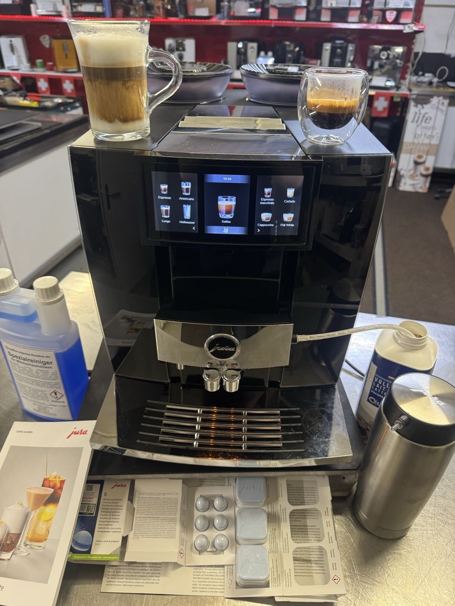 Kaffeemaschinen & Espressomaschinen: Jura Giga 10 Ausstelungs Model Garantie 12 Monaten – Neu (gemäss Beschreibung) aus Zürich von Jaskoch