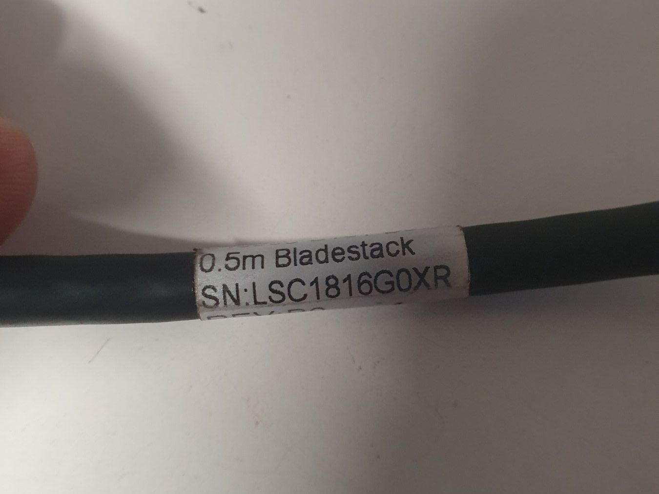Cavi: Cisco Leoni Cable Bladestack 0.5m L45593-E101-D5 Black High – Usato da Zürich venduto da eymen20 2