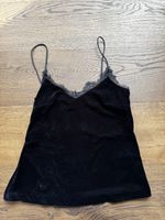 Black Velvet Cami Top - elegantes Top mit Spitze
