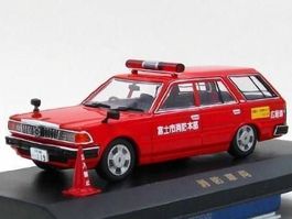 Nissan Cedric Van 330 1983-1999 rot